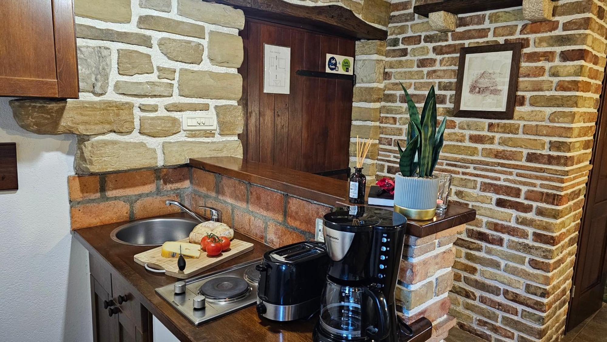 Studio Apartment Cami - Cottage With A Soul Gračišće Bagian luar foto